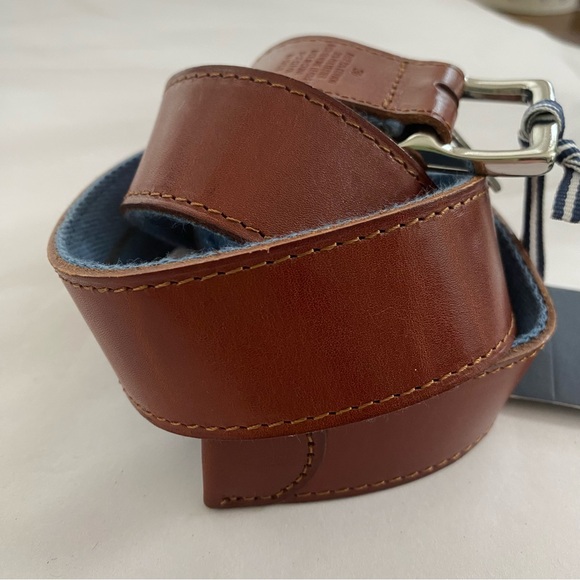Men’s Vineyard Vines NWT Reversible Leather & Webbing Navy & Brown Stripe Belt - Picture 6 of 7